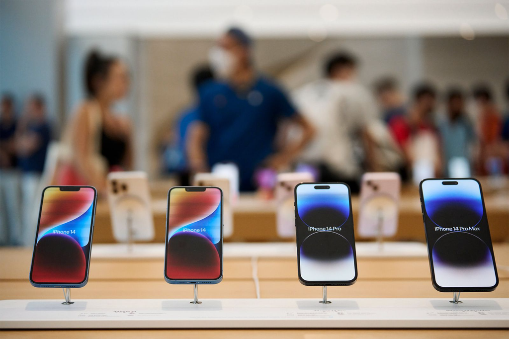 Một công ty thuộc Big3 các nhà sản xuất gia công tại Việt Nam ký kết đơn đặt hàng iPhone cao cấp nhất với Apple