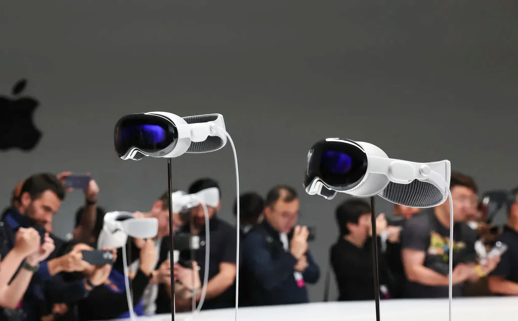 Apple sẽ mang Vision Pro tới nhiều quốc gia hơn trước sự kiện WWDC 2024