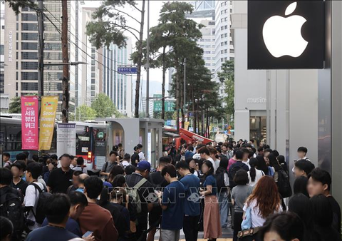 Apple vượt dự báo lợi nhuận nhờ doanh số iPhone tăng mạnh
