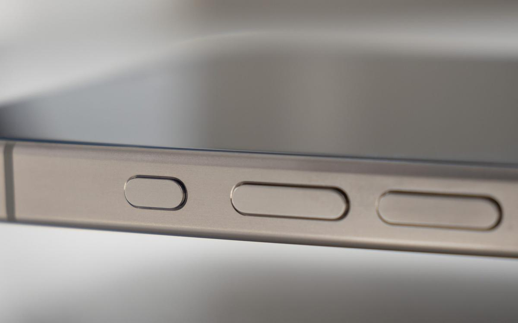 Nút chụp trên iPhone 16 có những tính năng gì?