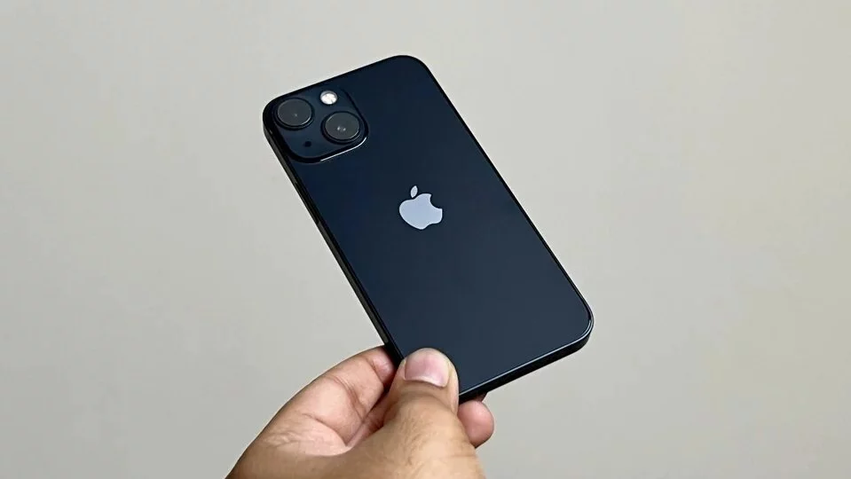 Vì sao Apple từ bỏ iPhone 14 mini?