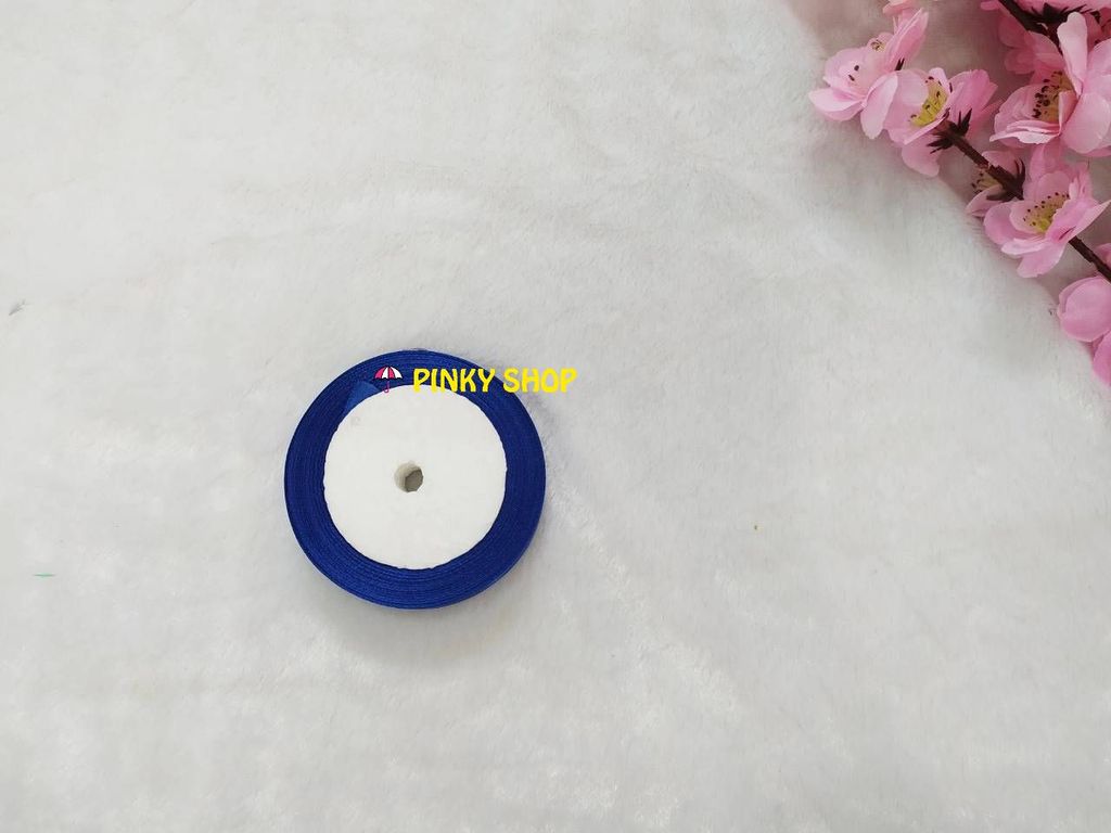 Ruy băng lụa trơn 2cm (còn gọi là ruy băng 2 phân, ruy băng 2p, ruy băng có bề rộng 2cm) màu xanh dương đậm - Mã RB2LXĐ1