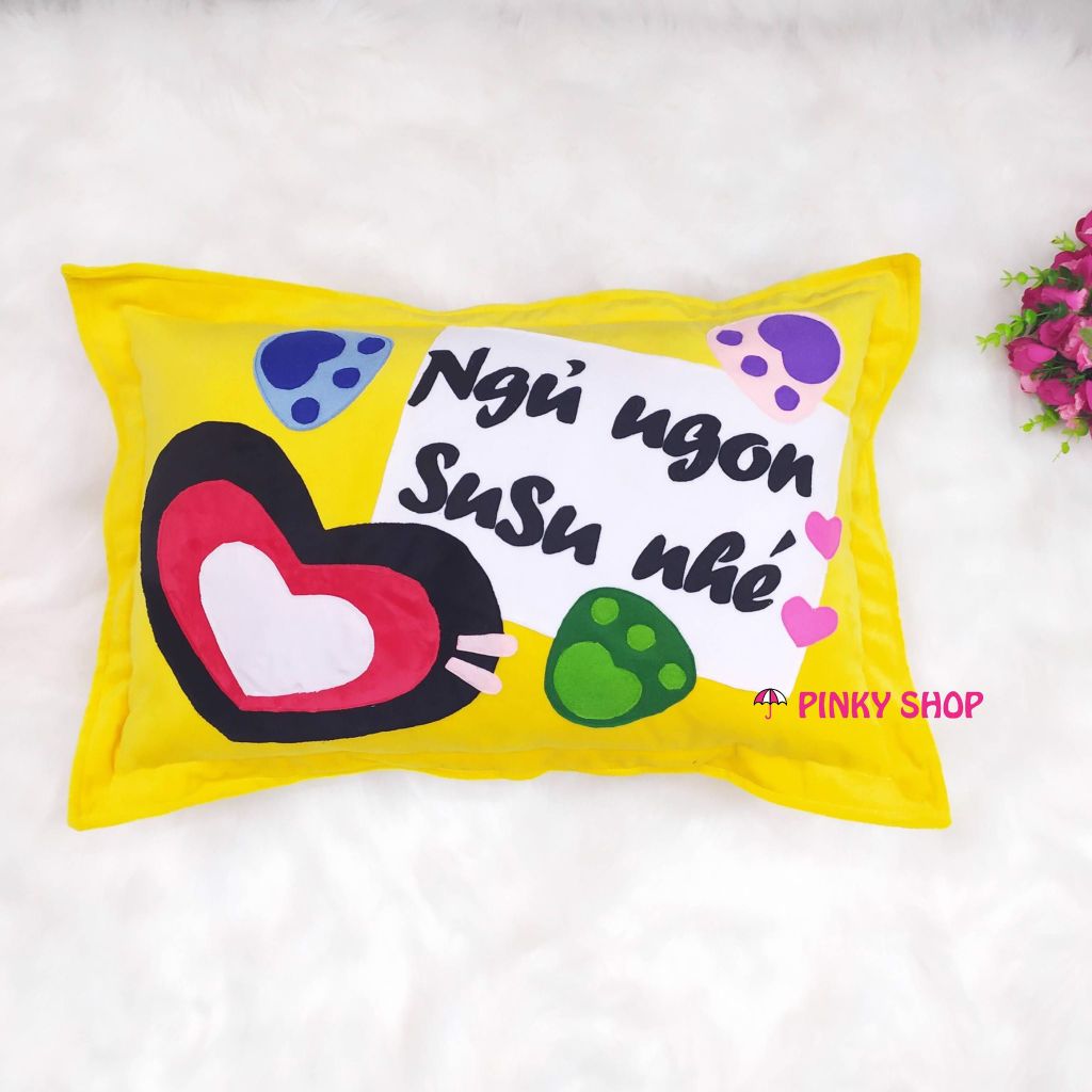 Gối handmade vải nỉ Pinky Shop tặng cho bé gái màu vàng tia nắng lung linh, chữ 