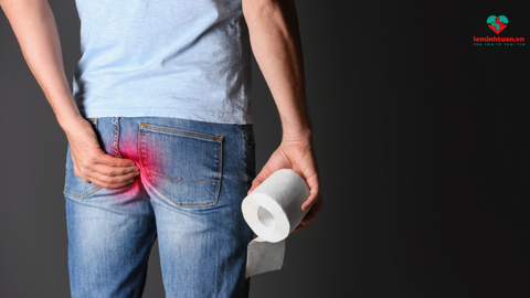 Đi đại tiện ra máu nên ăn gì, kiêng gì để giảm nhanh triệu chứng?