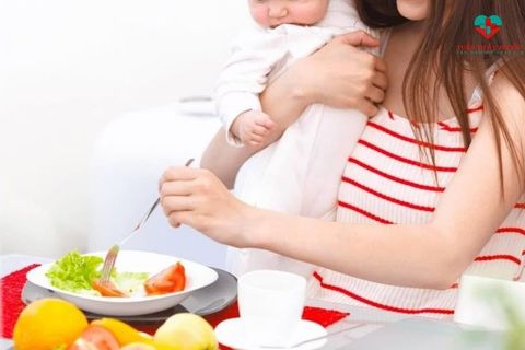 Mẹ ăn gì để trẻ sơ sinh tăng cân nhanh, phát triển tốt