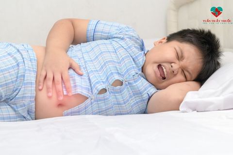 Cách trị táo bón cho trẻ theo dân gian cực hiệu quả mẹ nên áp dụng