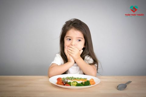 Trẻ biếng ăn thiếu chất gì? Chuyên gia hướng dẫn mẹ bổ sung cho bé