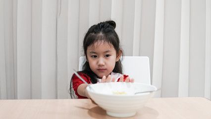 Trẻ biếng ăn nên bổ sung gì liệu cha mẹ đã biết?