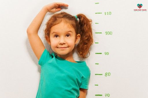Bổ sung đầy đủ canxi giúp trẻ phát triển chiều cao
