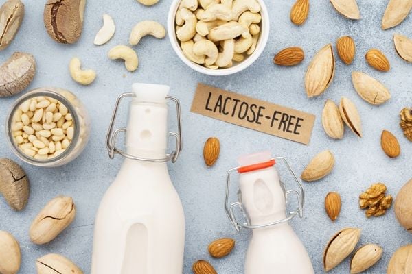 không dung nạp Lactose vẫn có thể sử dụng lượng nhỏ sữa