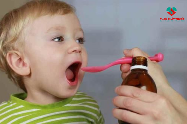Cho trẻ uống thuốc tăng chiều cao như thế nào?