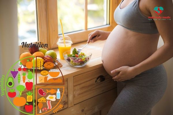 Mẹ bầu nên ăn gì để vào thai nhi: Đủ 4 nhóm chất