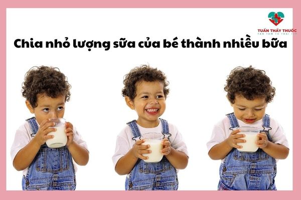 Trẻ 2 tuổi uống sữa bị nôn phải làm sao?
