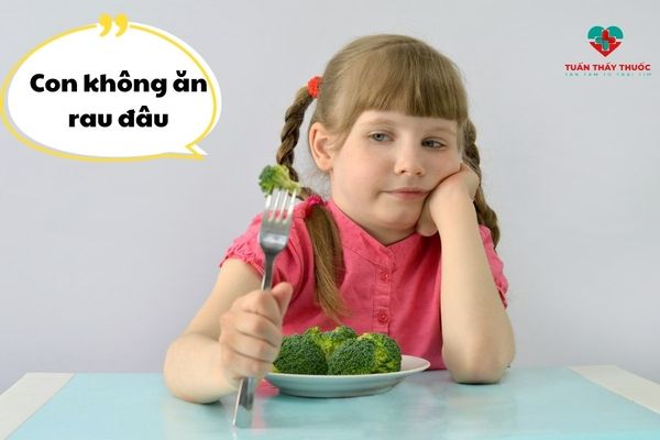 Trẻ bị táo bón do không chịu ăn rau
