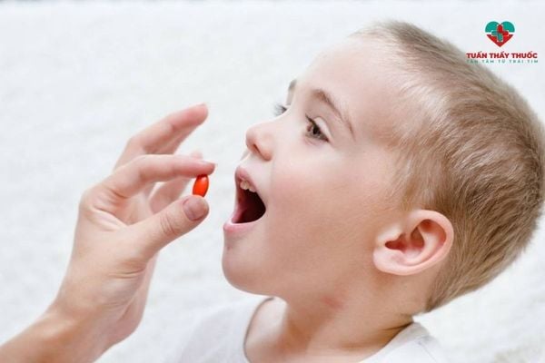 Sử dụng thuốc điều trị hen phế quản ở trẻ em