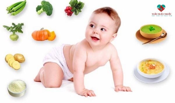 Bổ sung đầy đủ chất dinh dưỡng cho bữa ăn dặm của bé cũng giúp tăng cường sức đề kháng cho trẻ dưới 1 tuổi