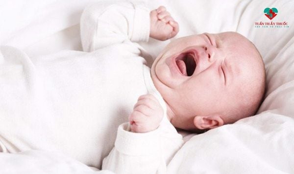 Không để trẻ buồn ngủ quá là mẹo dân gian giúp trẻ sơ sinh ngủ ngon