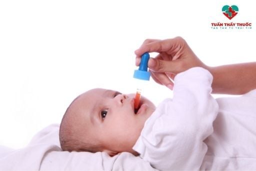 Vitamin D3 cho trẻ sơ sinh uống vào lúc nào?