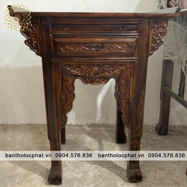 Hình ảnh bàn thờ gỗ muồng ngang 88cm