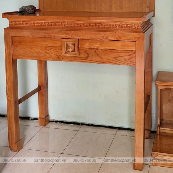 bàn thờ gỗ sồi đơn giản