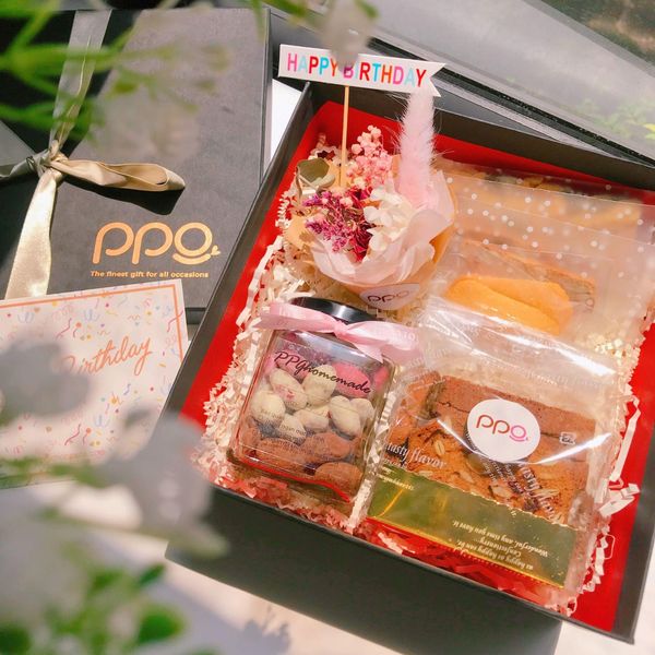 Healthy Birthday Box của PPG Chocolate