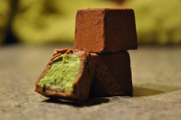Melty Kiss Nama Chocolate