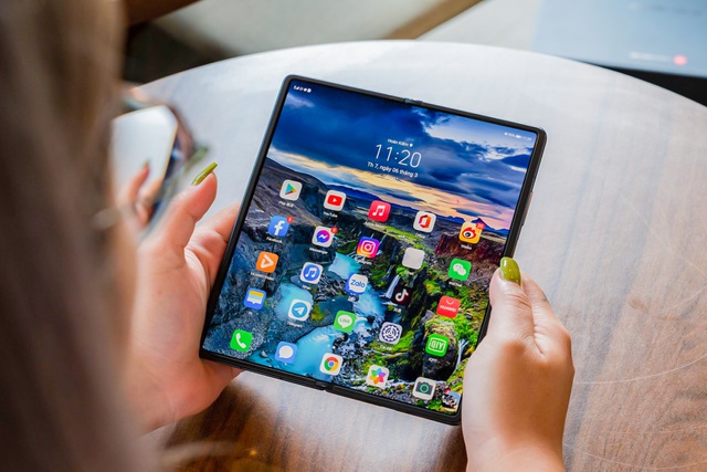 Huawei Mate X2 về Việt Nam, giá 100 triệu đồng