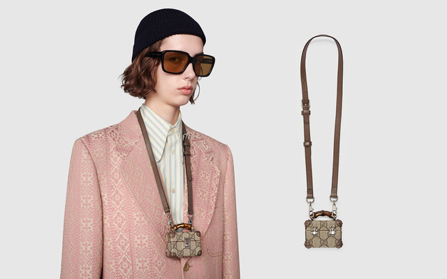 GUCCI ra mắt bao da dành cho AirPods và AirPods Pro, giá 25.5 triệu đồng