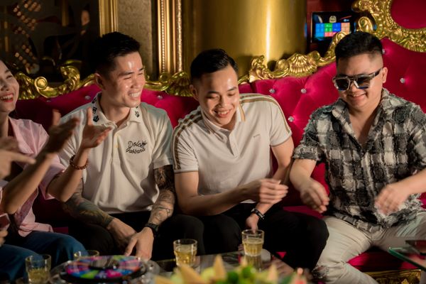 Hát Karaoke đến Top One là mê