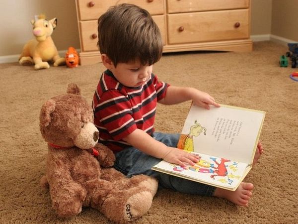 Mách mẹ ngay các trò chơi cho trẻ 1 tuổi giúp bé phát triển