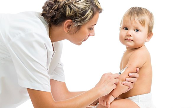 Những câu hỏi khi tiêm vắc-xin cho trẻ thường gặp