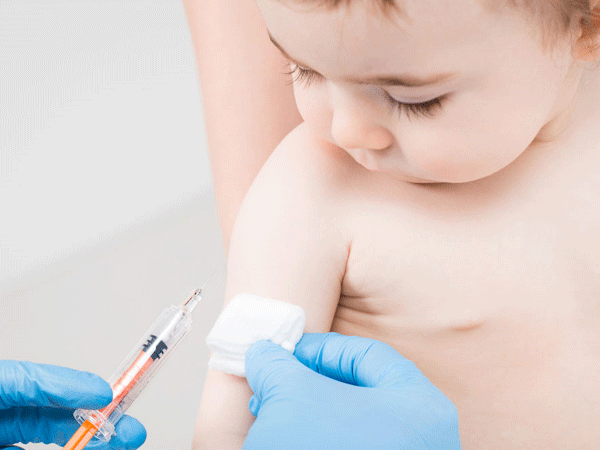 Chích được nhiều vaccine cho trẻ cùng lúc?
