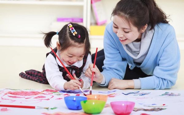 Cách dạy con 3 tuổi: Nên nghiêm khắc với trẻ