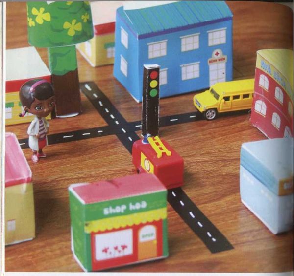 bé xây thành phố