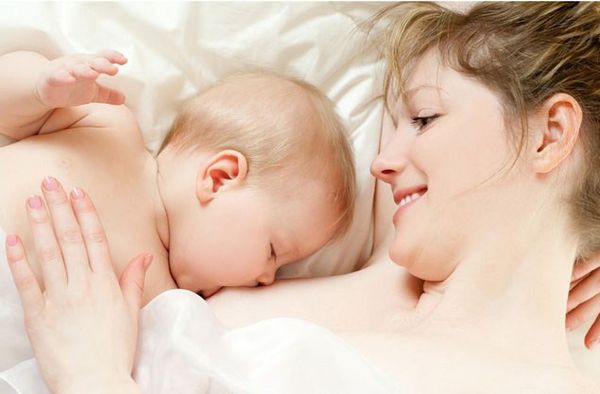 Số bữa cho bú dành cho bé trong ngày