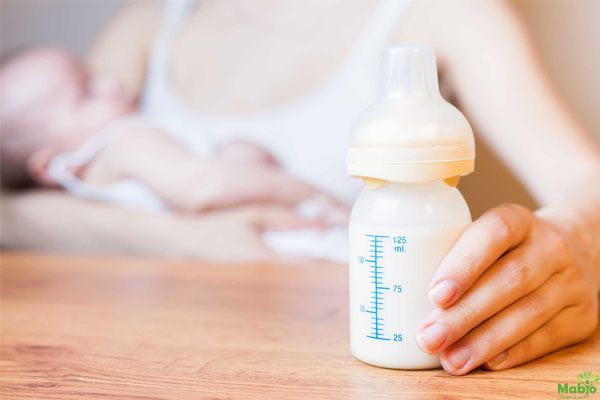 Cách khử mùi sữa mẹ khi rã đông