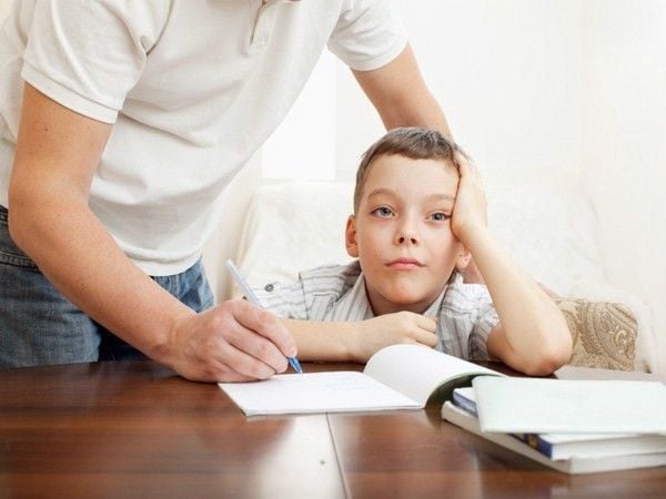 Tại sao trẻ thường không thể tập trung lâu được?