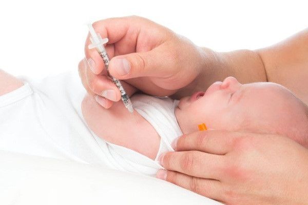 Chích vaccine có thực sự là nguyên nhân khiên nhiều trẻ tử vong?
