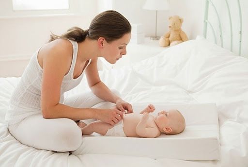 Khuyến khích bé tự ngủ dành cho các bé bú mẹ trực tiếp