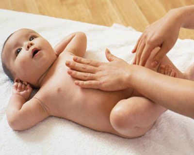 Phân biệt “dị ứng đạm sữa” với “nhiễm khuẩn kiết lị”