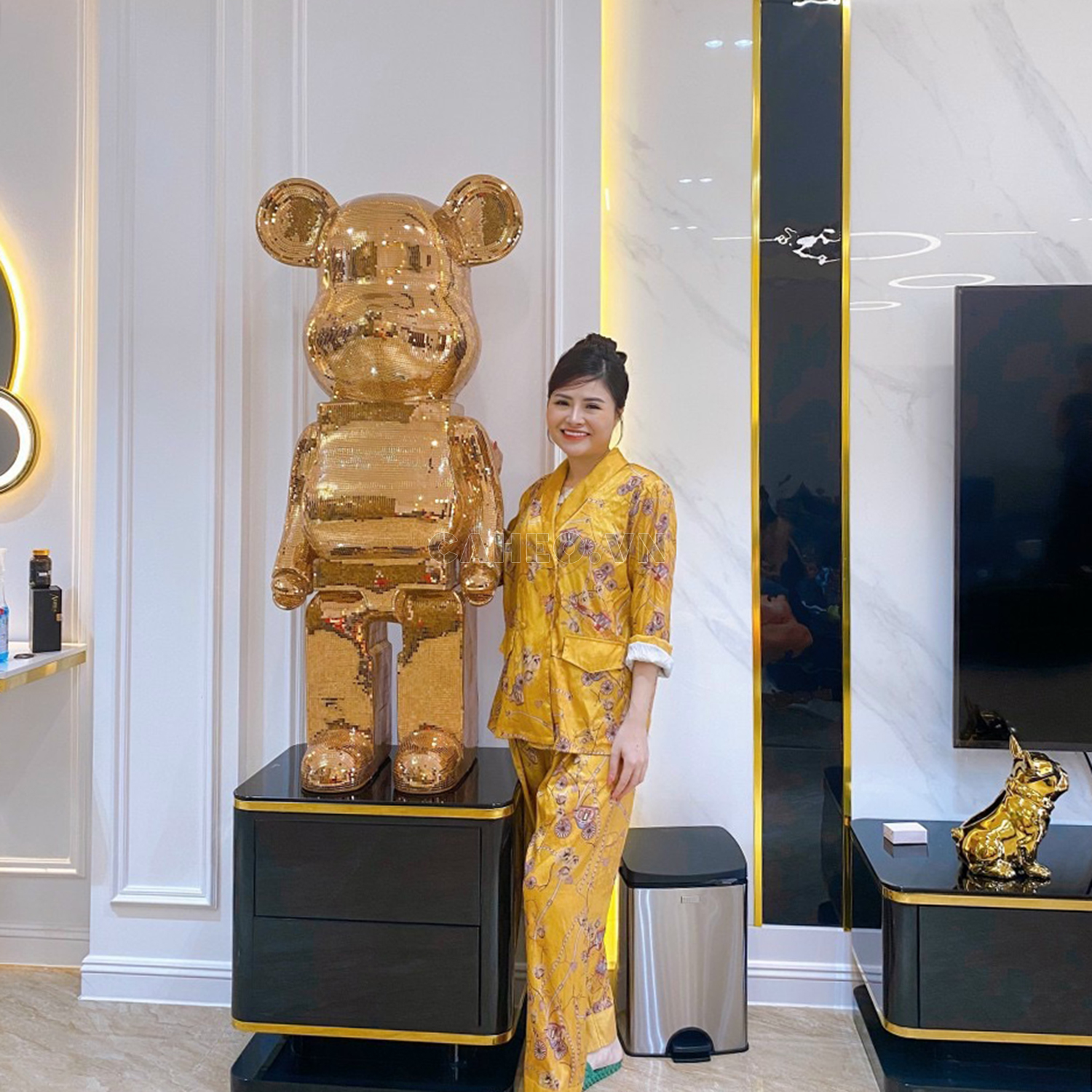 Tuong-gau-mo-hinh-bearbrick-bling