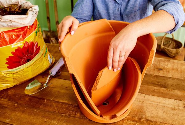 ceramic plant pots cracking from Strong Impacts