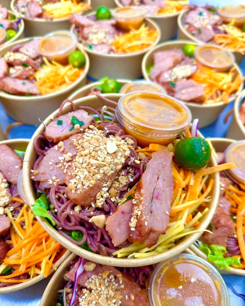 BÚN LỨT NEM NƯỚNG SỐT ĐẬU