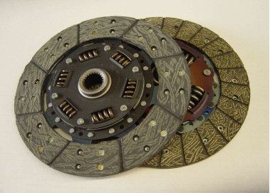 VÌ SAO LÁ CÔN (ĐĨA LY HỢP) Ô TÔ NHANH BỊ MÒN? CÁCH KHẮC PHỤC?