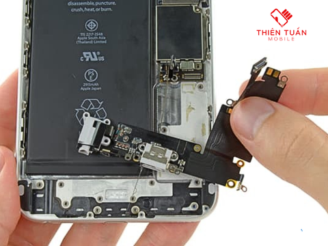 THAY CHÂN SẠC IPHONE UY TÍN LẤY LIỀN TẠI QUẬN 2 - QUẬN 9 - THỦ ĐỨC