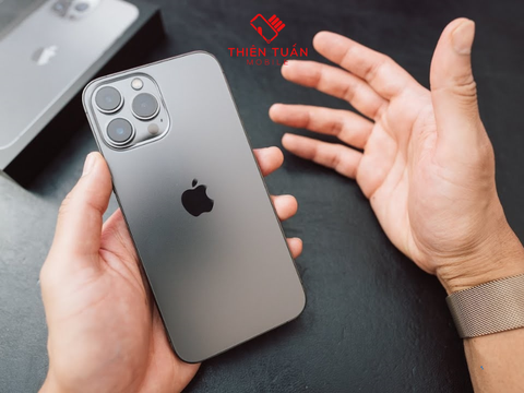 ĐÁNH GIÁ CAMERA IPHONE 13 PRO MAX VỚI NGHỆ THUẬT CHỤP ĐÊM TUYỆT ĐỈNH