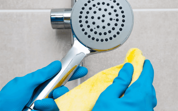 Cách tháo bát sen tắm