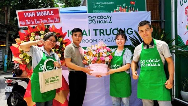 Bước chuyển mình đầy ý nghĩa từ kinh doanh thời trang đến nhà phân phối Cỏ Cây Hoa Lá của chị Lê Hường