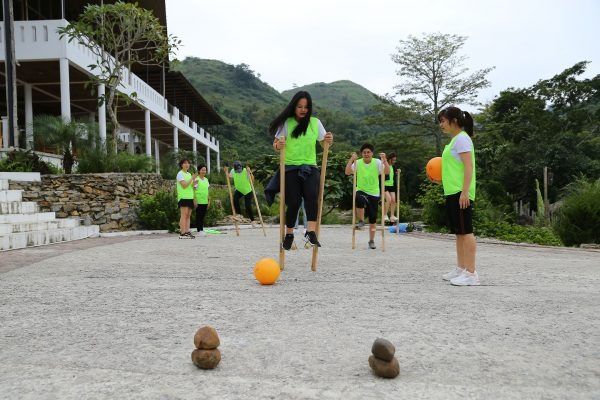 Team building Cỏ Cây Hoa Lá