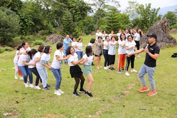 Team building Cỏ Cây Hoa Lá